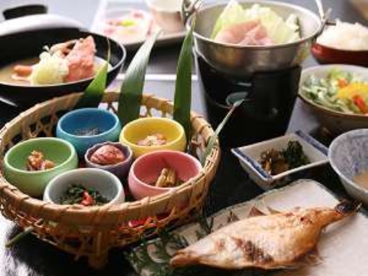 スィ〜スィ泳ぎイカ姿造り＆但馬牛陶板焼き入り懐石プラン 